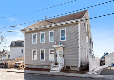 2 Grove St, Haverhill, Massachusetts 01832, 8 Bedrooms Bedrooms, 13 Rooms Rooms,2 BathroomsBathrooms,Residential Income,For Sale,Grove St,73075727