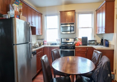 41 Parker Hill Ave, Boston, Massachusetts 02120, 4 Bedrooms Bedrooms, 8 Rooms Rooms,2 BathroomsBathrooms,Residential Lease,For Rent,Parker Hill Ave,73071220