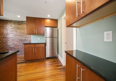 366-368 Sumner Street, Boston, Massachusetts 02128, 2 Bedrooms Bedrooms, 4 Rooms Rooms,1 BathroomBathrooms,Residential Lease,For Rent,Sumner Street,73071768