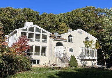 18 Pheasant Ln, Topsfield, Massachusetts 01983, 5 Bedrooms Bedrooms, 14 Rooms Rooms,3 BathroomsBathrooms,Residential,For Sale,Pheasant Ln,73054523