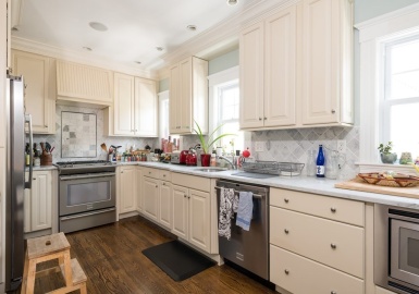 9 Meacham, Cambridge, Massachusetts 02140, 3 Bedrooms Bedrooms, 6 Rooms Rooms,2.5 BathroomsBathrooms,Residential Lease,For Rent,Meacham,73069410