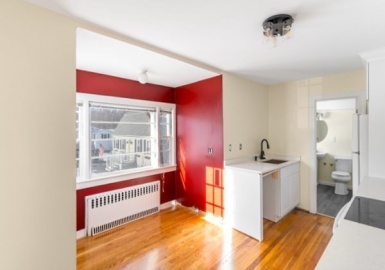 191 Randolph, Abington, Massachusetts 02531, 1 Bedroom Bedrooms, 5 Rooms Rooms,1 BathroomBathrooms,Residential Lease,For Rent,Randolph,73071939