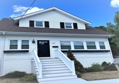 108 Sharon Road, Quincy, Massachusetts 02171, 3 Bedrooms Bedrooms, 7 Rooms Rooms,2 BathroomsBathrooms,Residential Lease,For Rent,Sharon Road,73057232