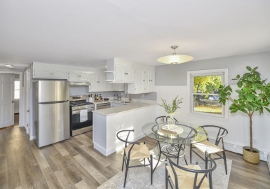 156 Beaver St, Boston, Massachusetts 02136, 4 Bedrooms Bedrooms, 6 Rooms Rooms,1 BathroomBathrooms,Residential,For Sale,Beaver St,73057754