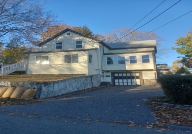 18 Hillside Ave, Norwood, Massachusetts 02062, 3 Bedrooms Bedrooms, 7 Rooms Rooms,1.5 BathroomsBathrooms,Residential,For Sale,Hillside Ave,73057020