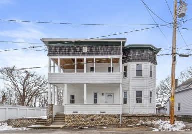 21 Oakland St, Fitchburg, Massachusetts 01420, 6 Bedrooms Bedrooms, 11 Rooms Rooms,2 BathroomsBathrooms,Residential Income,For Sale,Oakland St,73087033
