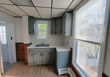 13 Prospect, Beverly, Massachusetts 01915, 2 Bedrooms Bedrooms, 6 Rooms Rooms,1 BathroomBathrooms,Residential Lease,For Rent,Prospect,73059963