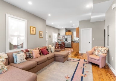 10 Wayne St, Boston, Massachusetts 02121, 4 Bedrooms Bedrooms, 8 Rooms Rooms,2 BathroomsBathrooms,Residential,For Sale,Wayne St,73038187