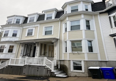 5 Brewster St, Boston, Massachusetts 02127, 4 Bedrooms Bedrooms, 10 Rooms Rooms,3 BathroomsBathrooms,Residential Income,For Sale,Brewster St,73073078