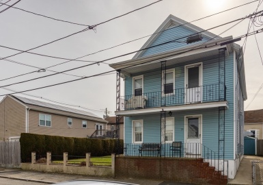 70 Delano St, New Bedford, Massachusetts 02744, 4 Bedrooms Bedrooms, 8 Rooms Rooms,2 BathroomsBathrooms,Residential Income,For Sale,Delano St,73080348