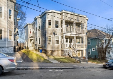 37-39 Freeman St., Haverhill, Massachusetts 01832, 15 Bedrooms Bedrooms, 25 Rooms Rooms,5 BathroomsBathrooms,Residential Income,For Sale,Freeman St.,73089788