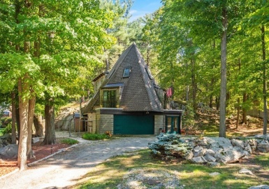 20 Lazell St, Hingham, Massachusetts 02043, 2 Bedrooms Bedrooms, 4 Rooms Rooms,1 BathroomBathrooms,Land,For Sale,Lazell St,73057914