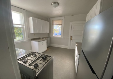 164-166 Washington Ave., Chelsea, Massachusetts 02150, 1 Bedroom Bedrooms, 4 Rooms Rooms,1 BathroomBathrooms,Residential Lease,For Rent,Washington Ave.,73063622