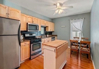 28-30 Tappan St, Melrose, Massachusetts 02176, 1 Bedroom Bedrooms, 4 Rooms Rooms,1 BathroomBathrooms,Residential Lease,For Rent,Tappan St,73065511