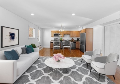 408 E 3rd St, Boston, Massachusetts 02127, 2 Bedrooms Bedrooms, 3 Rooms Rooms,1.5 BathroomsBathrooms,Residential,For Sale,E 3rd St,73053712