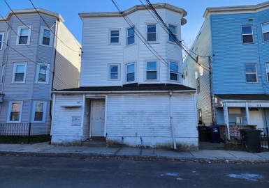 20 Banton St., Boston, Massachusetts 02124, 10 Bedrooms Bedrooms, 16 Rooms Rooms,3 BathroomsBathrooms,Residential Income,For Sale,Banton St.,73064840