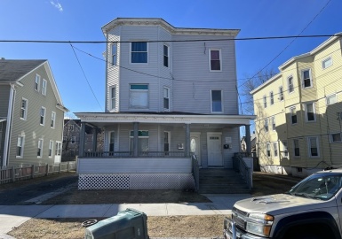 62-64 Bryant St, Springfield, Massachusetts 01108, 9 Bedrooms Bedrooms, 15 Rooms Rooms,3 BathroomsBathrooms,Residential Income,For Sale,Bryant St,73070335