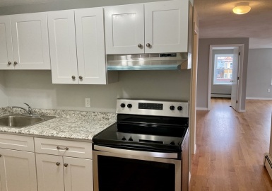 94 Broadway, Somerville, Massachusetts 02145, 10 Bedrooms Bedrooms, 20 Rooms Rooms,6 BathroomsBathrooms,Residential Income,For Sale,Broadway,72975030