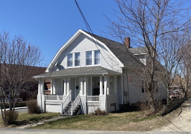 29 Fales St, Worcester, Massachusetts 01606, 3 Bedrooms Bedrooms, 8 Rooms Rooms,2 BathroomsBathrooms,Residential Income,For Sale,Fales St,73095049