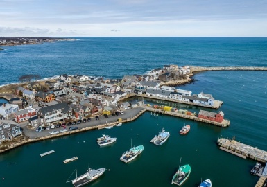 34-36 Bearskin Neck, Rockport, Massachusetts 01966, 1 Bedroom Bedrooms, 7 Rooms Rooms,2.5 BathroomsBathrooms,Residential Income,For Sale,Bearskin Neck,73086420