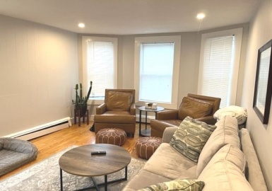 22 Revere, Canton, Massachusetts 02021, 2 Bedrooms Bedrooms, 4 Rooms Rooms,1 BathroomBathrooms,Residential Lease,For Rent,Revere,73057861