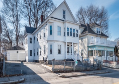 595-597 Wilder Street, Lowell, Massachusetts 01851, 5 Bedrooms Bedrooms, 12 Rooms Rooms,4 BathroomsBathrooms,Residential Income,For Sale,Wilder Street,73093327