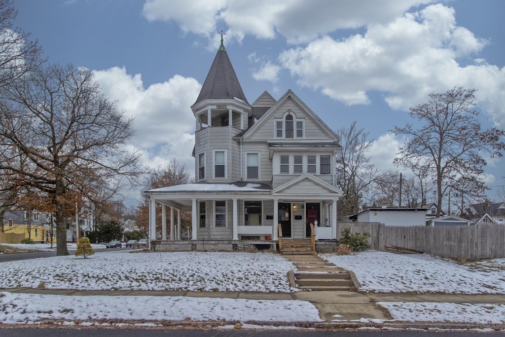 87-89 Pearl St, Holyoke, Massachusetts 01040