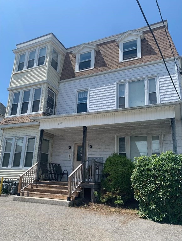 697 2nd St, Fall River, Massachusetts 02721