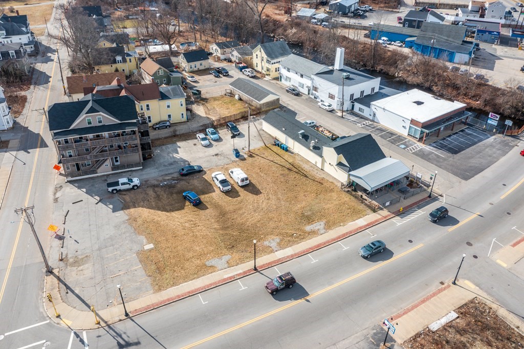 42 Main St, Webster, Massachusetts 01570