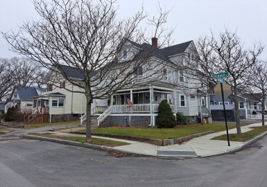 139-141 Elmwood Ave, Quincy, Massachusetts 02170, 5 Bedrooms Bedrooms, 11 Rooms Rooms,3 BathroomsBathrooms,Residential Income,For Sale,Elmwood Ave,73076774