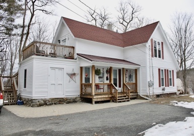 2 New St, Montague, Massachusetts 01349, 4 Bedrooms Bedrooms, 11 Rooms Rooms,2 BathroomsBathrooms,Residential Income,For Sale,New St,73077291