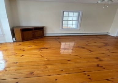 14 Lawton, Ayer, Massachusetts 01432, 3 Bedrooms Bedrooms, 7 Rooms Rooms,1 BathroomBathrooms,Residential Lease,For Rent,Lawton,73073442