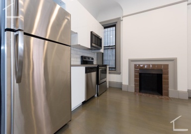 11 Belvidere St, Boston, Massachusetts 02115, 2 Bedrooms Bedrooms, 4 Rooms Rooms,1 BathroomBathrooms,Residential Lease,For Rent,Belvidere St,72926285