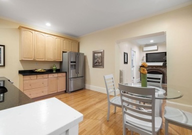 129 Chiswick Rd, Boston, Massachusetts 02135, 4 Bedrooms Bedrooms, 6 Rooms Rooms,2 BathroomsBathrooms,Residential Lease,For Rent,Chiswick Rd,72848334