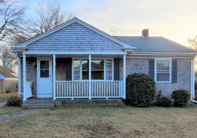 25 Glendale St, Somerset, Massachusetts 02726, 3 Bedrooms Bedrooms, 5 Rooms Rooms,1 BathroomBathrooms,Residential,For Sale,Glendale St,73069898