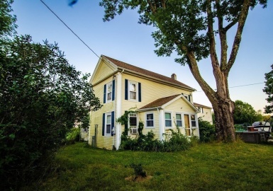 180 Ramshorn Rd, Dudley, Massachusetts 01751, 5 Bedrooms Bedrooms, 15 Rooms Rooms,1 BathroomBathrooms,Residential,For Sale,Ramshorn Rd,73017041