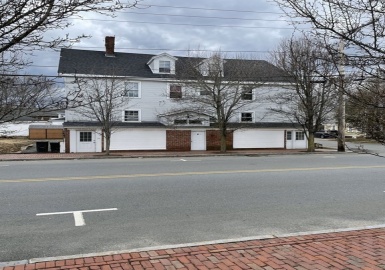 8-10 School St, Amesbury, Massachusetts 01913, 6 Bedrooms Bedrooms, 17 Rooms Rooms,4 BathroomsBathrooms,Residential Income,For Sale,School St,73096469