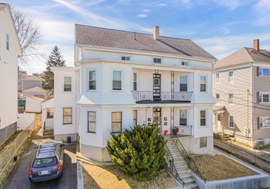 597 King Philip, Fall River, Massachusetts 02724, 8 Bedrooms Bedrooms, 16 Rooms Rooms,4 BathroomsBathrooms,Residential Income,For Sale,King Philip,73085072