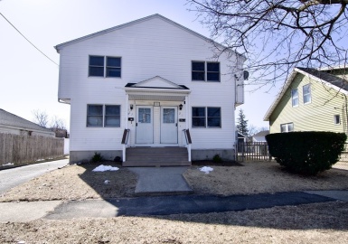 25-27 Merida St, Springfield, Massachusetts 01104, 6 Bedrooms Bedrooms, 10 Rooms Rooms,3 BathroomsBathrooms,Residential Income,For Sale,Merida St,73089978