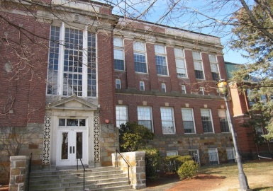 130 Beach Street, Quincy, Massachusetts 02170, 1 Bedroom Bedrooms, 5 Rooms Rooms,2 BathroomsBathrooms,Residential Lease,For Rent,Beach Street,73072483