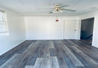 314 East Main Street, Fall River, Massachusetts 02724, 2 Bedrooms Bedrooms, 4 Rooms Rooms,1 BathroomBathrooms,Residential Lease,For Rent,East Main Street,72992847