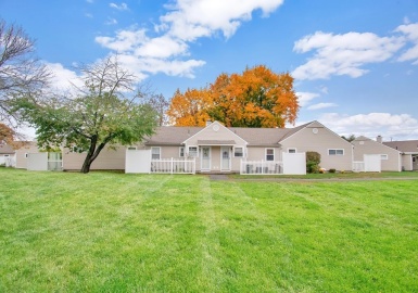 81 Andersen Rd, Chicopee, Massachusetts 01022, 2 Bedrooms Bedrooms, 4 Rooms Rooms,1 BathroomBathrooms,Residential,For Sale,Ridgewood Village,Andersen Rd,73052509