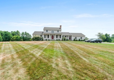77 Water St, Rehoboth, Massachusetts 02769, 6 Bedrooms Bedrooms, 10 Rooms Rooms,3.5 BathroomsBathrooms,Residential,For Sale,Water St,73019357