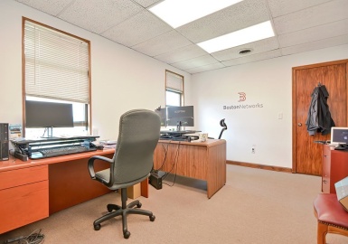 4 Railroad Ave, Wakefield, Massachusetts 01880, ,Commercial Lease,For Rent,Railroad Ave,72953987