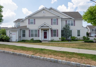 2 Simeon Howard Way, Westborough, Massachusetts 01581, 3 Bedrooms Bedrooms, 8 Rooms Rooms,2.5 BathroomsBathrooms,Residential Lease,For Rent,Simeon Howard Way,73065540