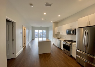 205 Maverick Street, Boston, Massachusetts 02128, 2 Bedrooms Bedrooms, 4 Rooms Rooms,1 BathroomBathrooms,Residential Lease,For Rent,Maverick Street,73065793
