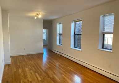 225 East Berkeley Street, Boston, Massachusetts 02118, 4 Bedrooms Bedrooms, 6 Rooms Rooms,1 BathroomBathrooms,Residential Lease,For Rent,East Berkeley Street,73044141