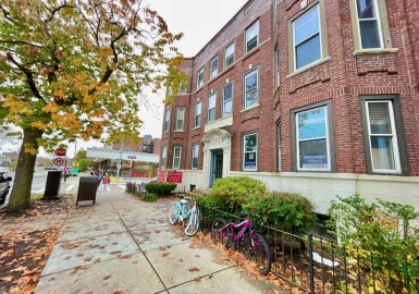 1284 Commonwealth Ave., Boston, Massachusetts 02134, 4 Bedrooms Bedrooms, 6 Rooms Rooms,2 BathroomsBathrooms,Residential Lease,For Rent,Commonwealth Ave.,73199872