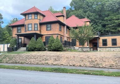 37 Endicott, Newton, Massachusetts 02461, 4 Bedrooms Bedrooms, 9 Rooms Rooms,4.5 BathroomsBathrooms,Residential Lease,For Rent,Endicott,73034169