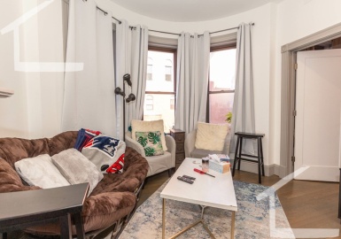 11 Belvidere St, Boston, Massachusetts 02115, 2 Bedrooms Bedrooms, 4 Rooms Rooms,1.5 BathroomsBathrooms,Residential Lease,For Rent,Belvidere St,72926278
